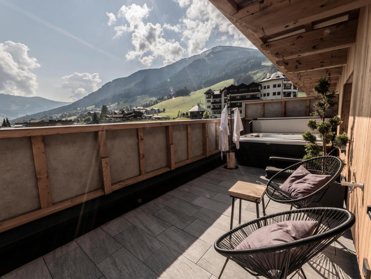Frau Gans - Pure Mountain Apartments Saalbach-Hinterglemm Luaran gambar