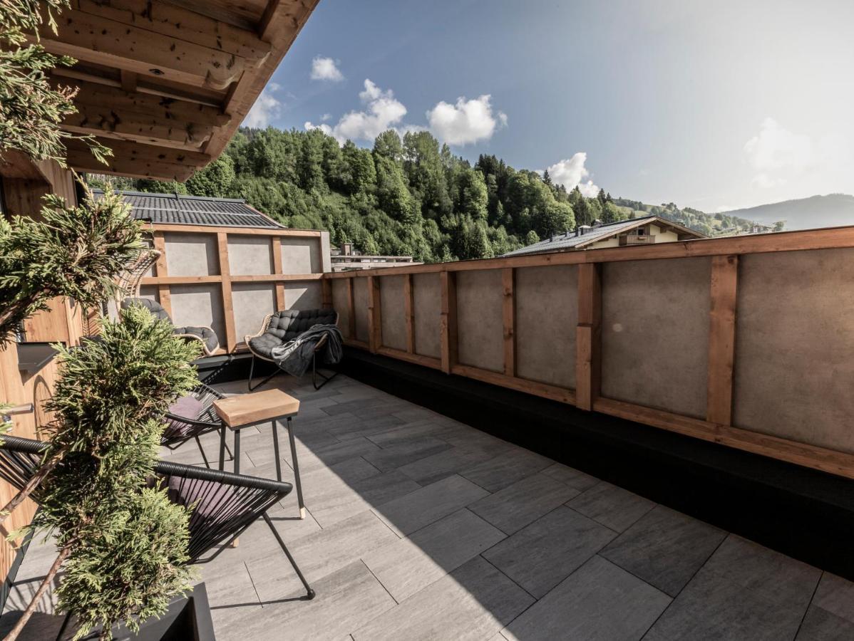 Frau Gans - Pure Mountain Apartments Saalbach-Hinterglemm Luaran gambar